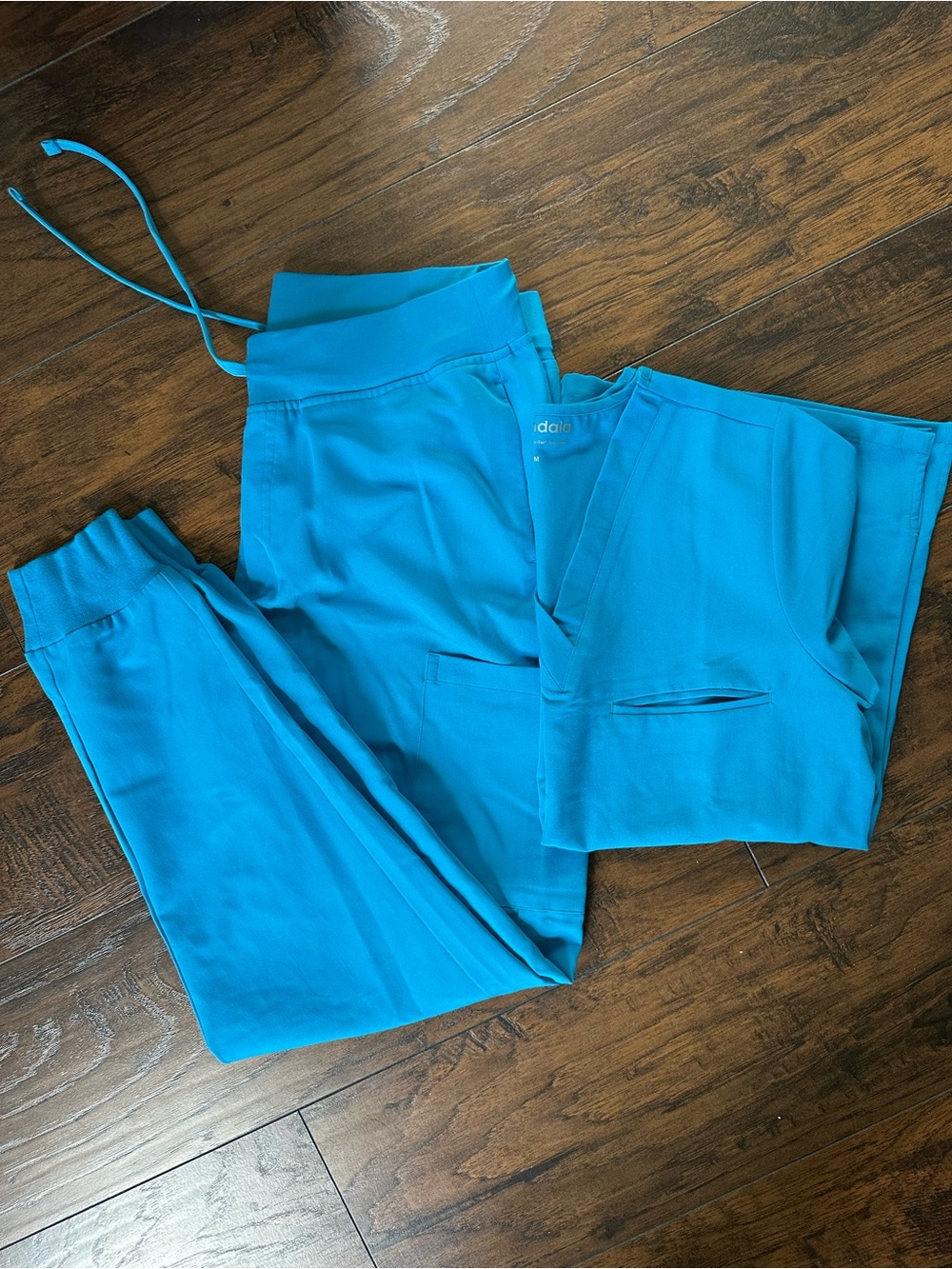 Mandala Scrub Set